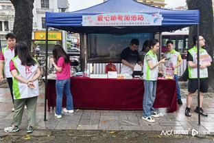 巴黎官方：法比安-鲁伊斯右肩脱臼但没骨折，几天内将进一步检查